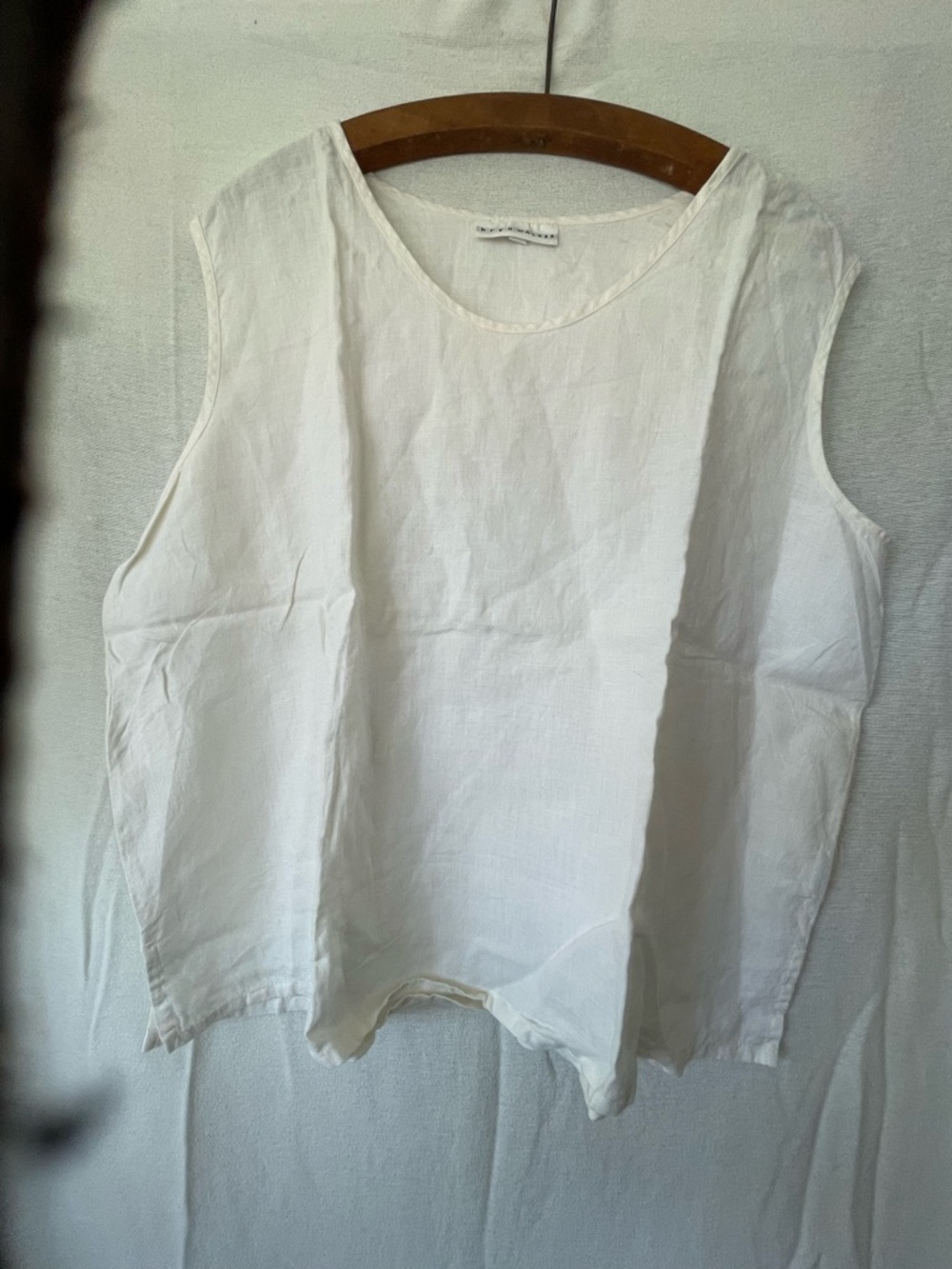 BRYN WALKER white new without tags  100% linen size L - Picture 2 of 7